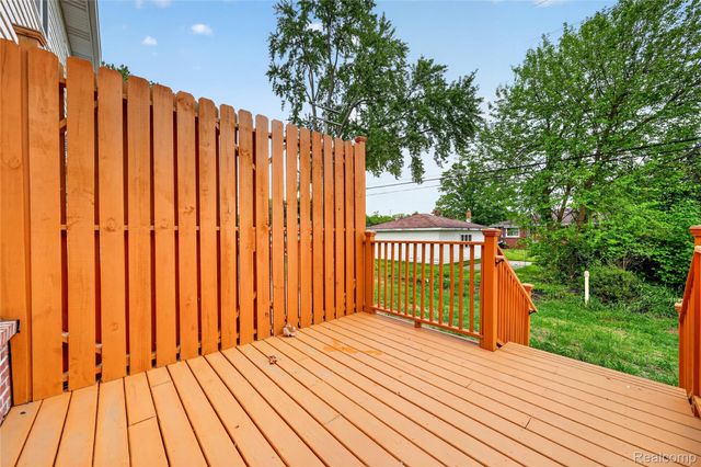 24784 Ashley Court, Redford Charter Township, MI 48239