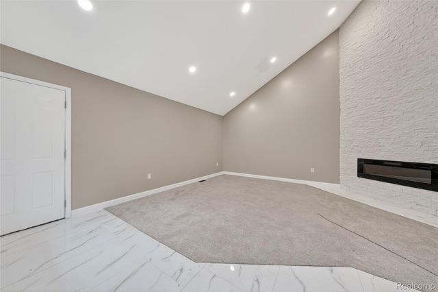 24784 Ashley Court, Redford Charter Township, MI 48239