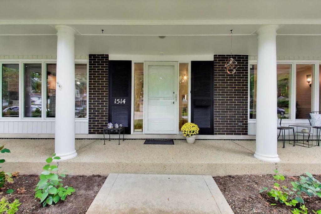 1514 Chapel Court, Northbrook, IL 60062 — photo 3