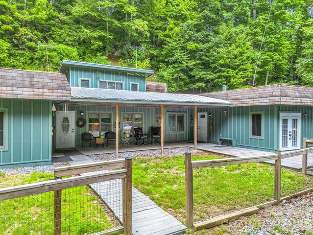 707 Cascade Trail, Pisgah Forest, NC 28768
