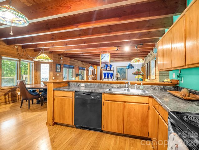 707 Cascade Trail, Pisgah Forest, NC 28768