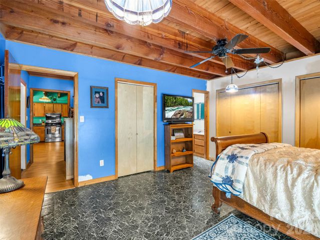 707 Cascade Trail, Pisgah Forest, NC 28768