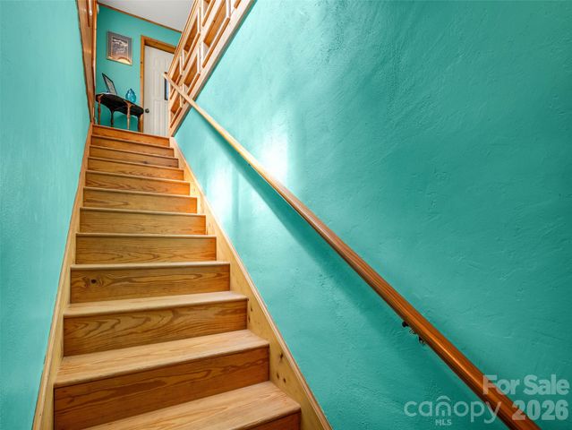 707 Cascade Trail, Pisgah Forest, NC 28768