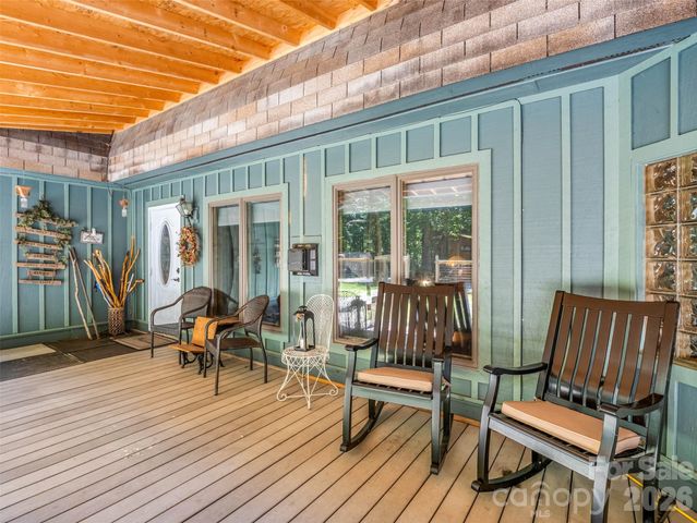 707 Cascade Trail, Pisgah Forest, NC 28768