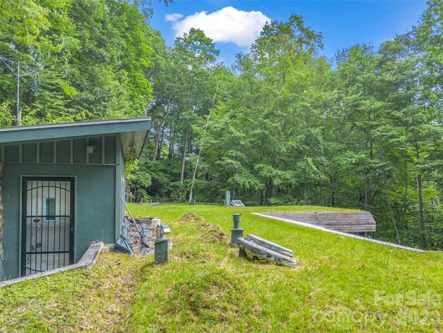 707 Cascade Trail, Pisgah Forest, NC 28768