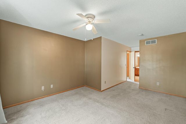 13460 60th Place N 120, Plymouth, MN 55446