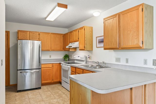 13460 60th Place N 120, Plymouth, MN 55446
