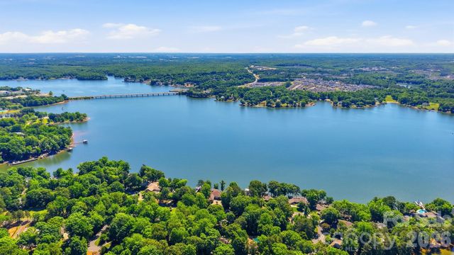 29 Sunrise Point Road, Lake Wylie, SC 29710
