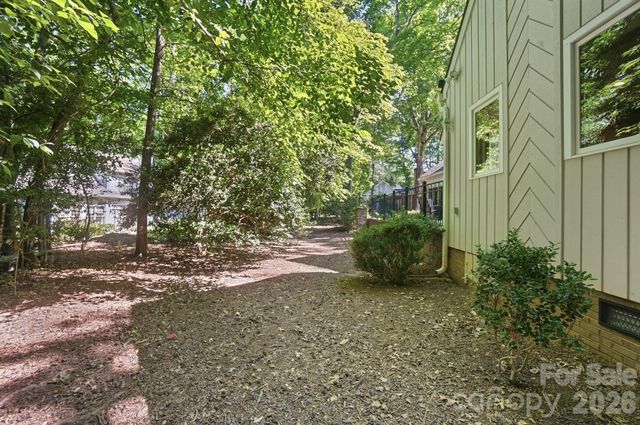 29 Sunrise Point Road, Lake Wylie, SC 29710
