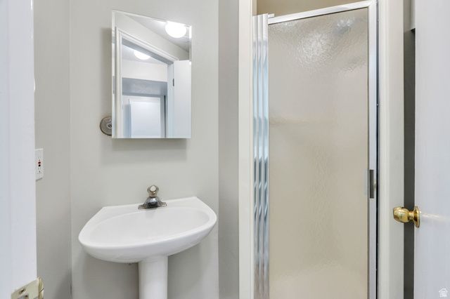 985 N 520 E, Orem, UT 84097