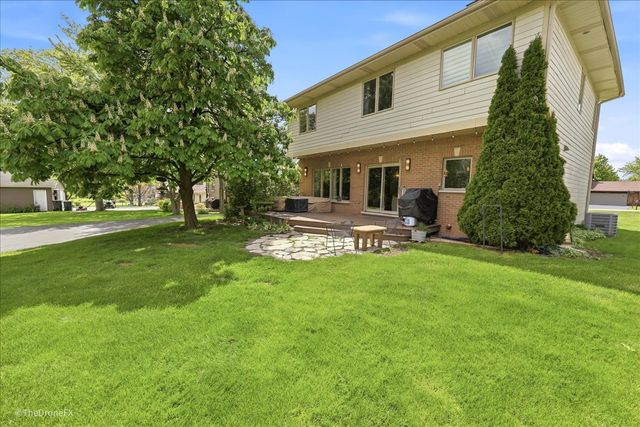 1N589 Goodrich Avenue, Glen Ellyn, IL 60137