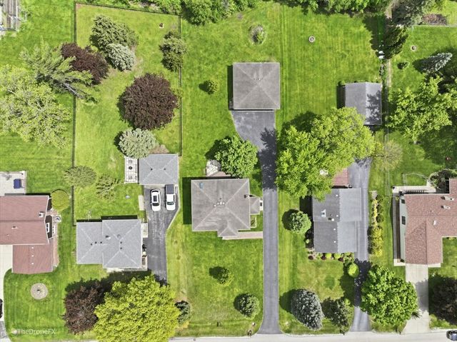 1N589 Goodrich Avenue, Glen Ellyn, IL 60137