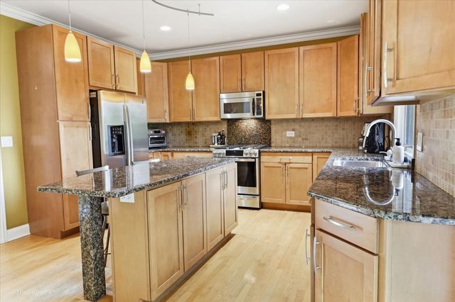 1N589 Goodrich Avenue, Glen Ellyn, IL 60137