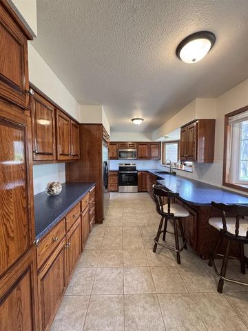 W8283 BUTTERCUP COURT, Wautoma, WI 54982