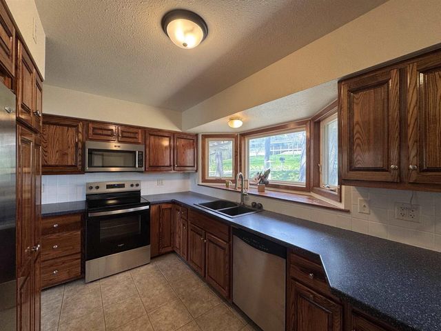 W8283 BUTTERCUP COURT, Wautoma, WI 54982