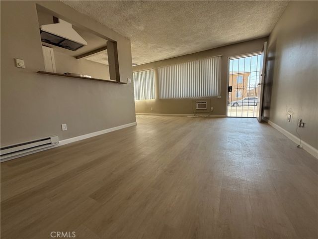 3617 W 60th Street, Los Angeles, CA 90043