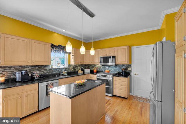 2213 CLAYMONT DR, Quakertown, PA 18951