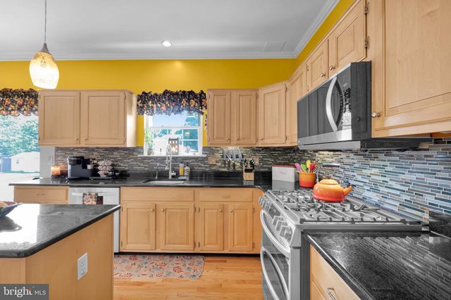 2213 CLAYMONT DR, Quakertown, PA 18951