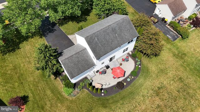 2213 CLAYMONT DR, Quakertown, PA 18951