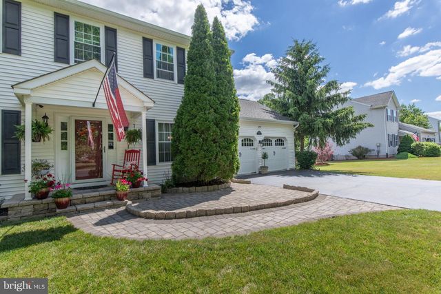 2213 CLAYMONT DR, Quakertown, PA 18951