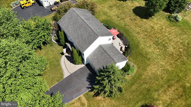 2213 CLAYMONT DR, Quakertown, PA 18951