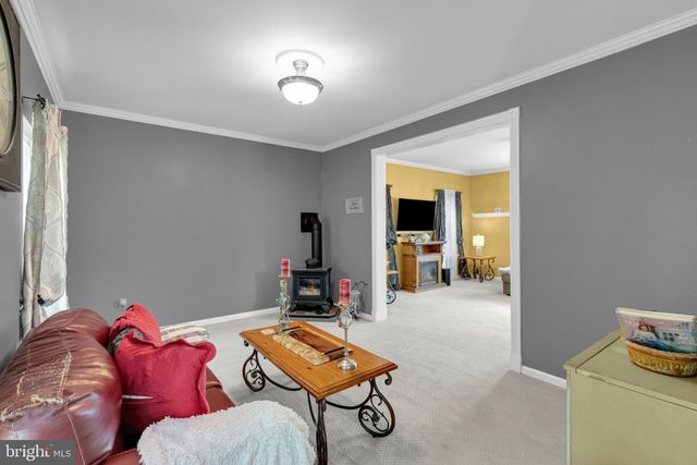 2213 CLAYMONT DR, Quakertown, PA 18951