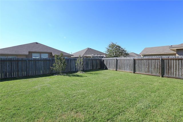 2317 Tropical Wind Dr, Corpus Christi, TX 78414