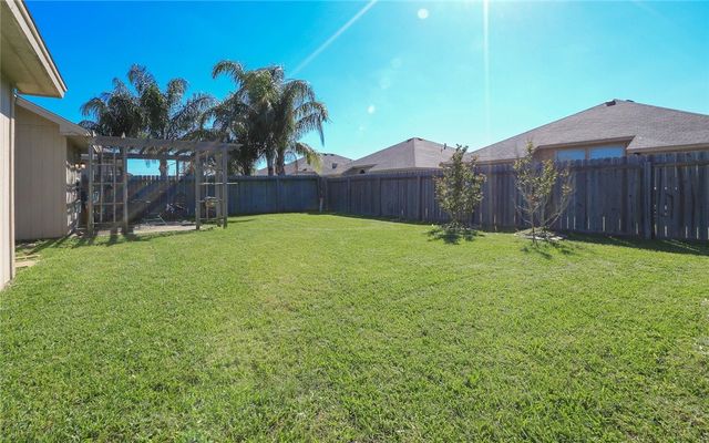 2317 Tropical Wind Dr, Corpus Christi, TX 78414