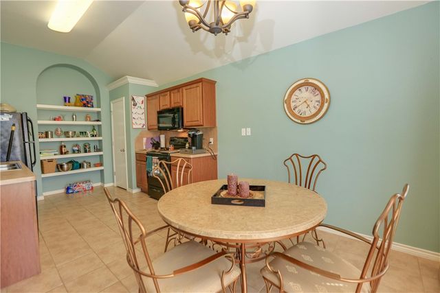 2317 Tropical Wind Dr, Corpus Christi, TX 78414