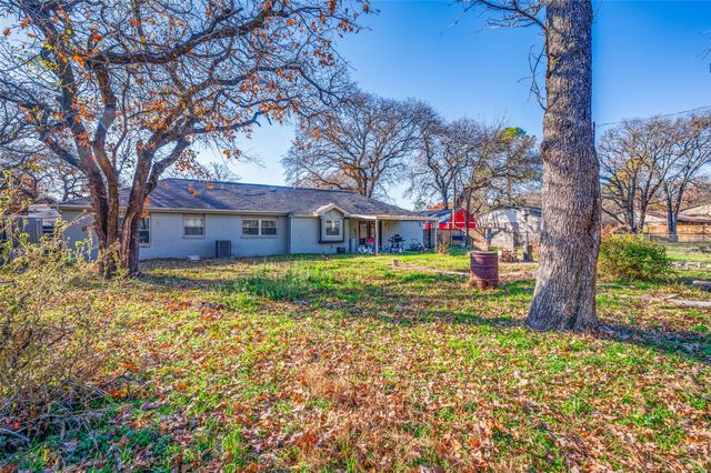 7160 Jay Lane, Azle, TX 76020