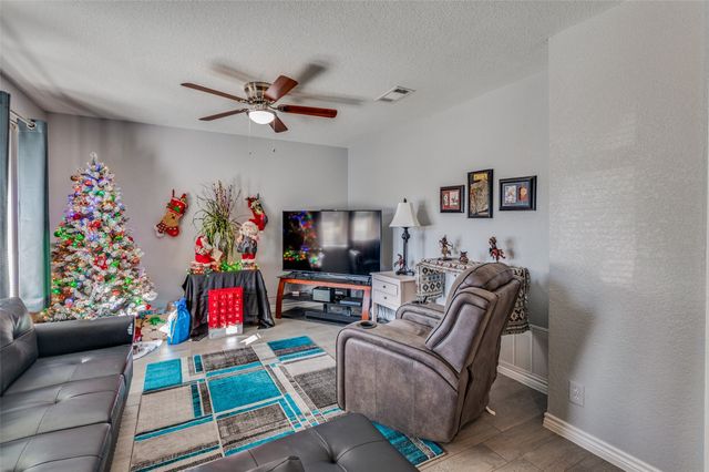 7160 Jay Lane, Azle, TX 76020
