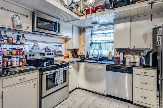 7160 Jay Lane, Azle, TX 76020