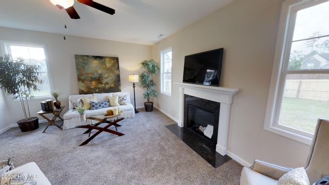 828 Hidden Bridge Road, Jacksonville, NC 28546