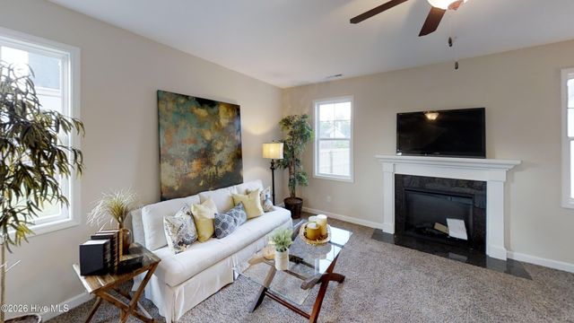 828 Hidden Bridge Road, Jacksonville, NC 28546