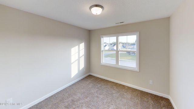 828 Hidden Bridge Road, Jacksonville, NC 28546