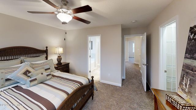 828 Hidden Bridge Road, Jacksonville, NC 28546