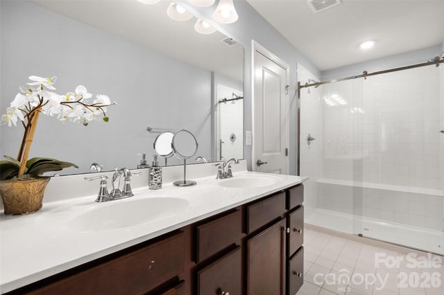 315 Scenic View Lane, Matthews, NC 28104