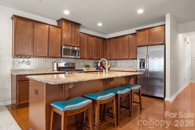 315 Scenic View Lane, Matthews, NC 28104