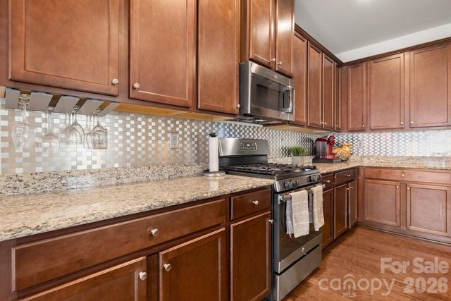 315 Scenic View Lane, Matthews, NC 28104