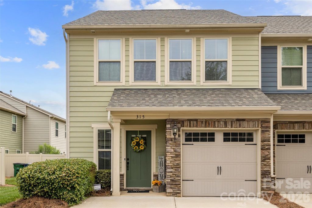 315 Scenic View Lane, Matthews, NC 28104