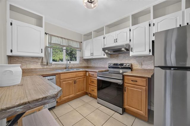 7582 LYNCREST STREET, North Port, FL 34287
