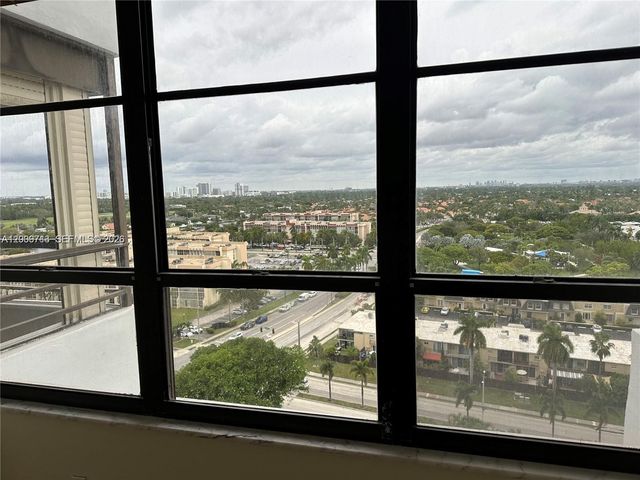 600 Three Islands Blvd 1402, Hallandale Beach, FL 33009