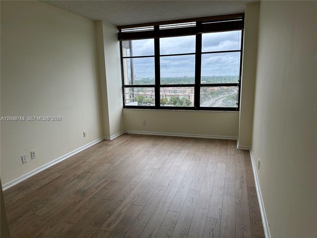 600 Three Islands Blvd 1402, Hallandale Beach, FL 33009