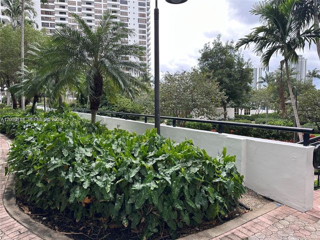 600 Three Islands Blvd 1402, Hallandale Beach, FL 33009