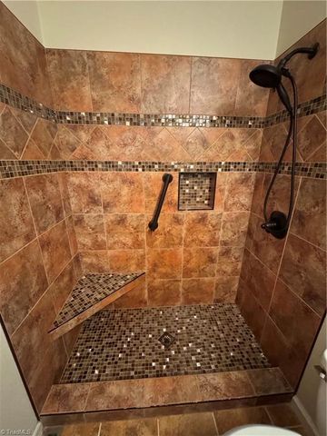 1055 Brookridge Drive, Walnut Cove, NC 27052