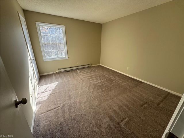 1055 Brookridge Drive, Walnut Cove, NC 27052