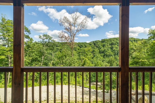 95 Wild Turkey Run, Stanton, KY 40380