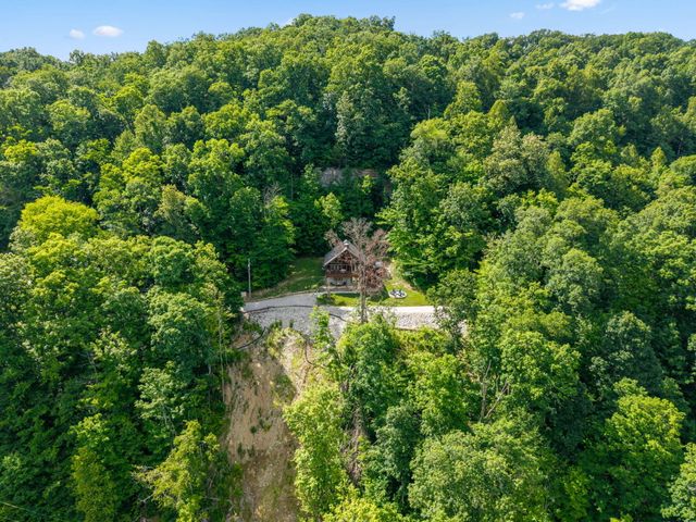 95 Wild Turkey Run, Stanton, KY 40380