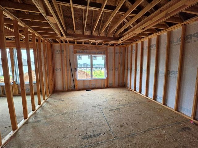 11251 S Gleason Road, Olathe, KS 66061