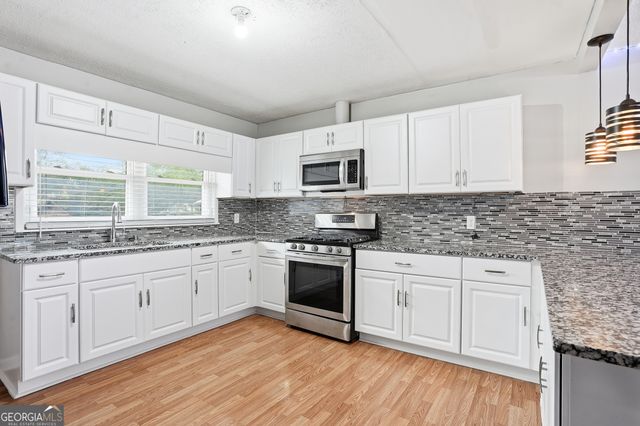 197 Dixboro Drive, Jonesboro, GA 30238